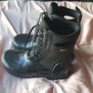 Gorgeous Bog Rain boots!